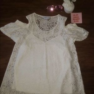 Boho women’s open shoulder lace blouse